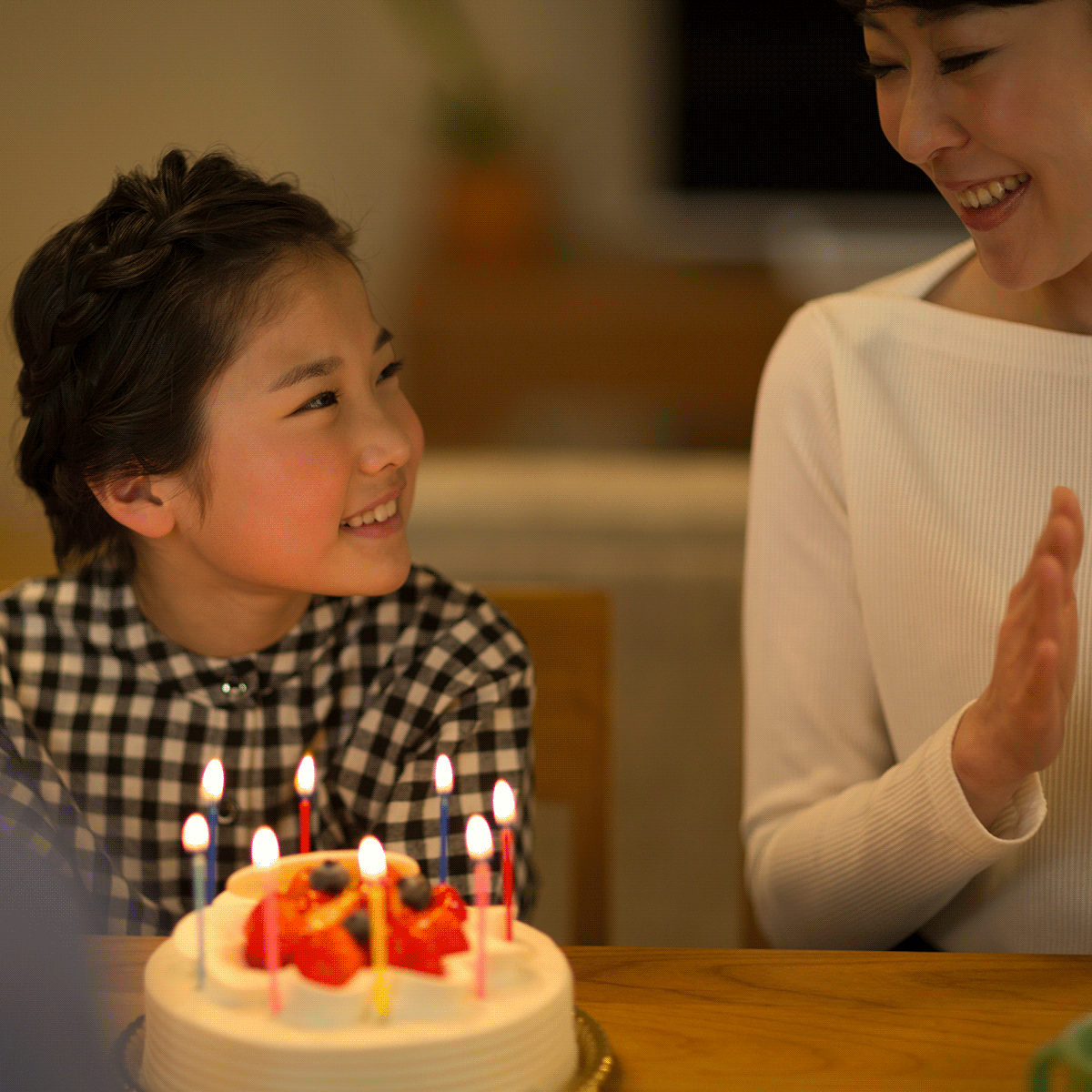 子どもの誕生日のお祝いと写真の撮り方のコツ【自宅編】｜フジフイルムのフォトブック