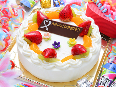 お誕生日ケーキの写真