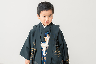 七五三の由来とは?お祝いの年齢やお参り時期はいつ?