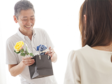 おすすめ!喜ばれる父の日のおすすめ・人気プレゼント【メッセージ文例付き】