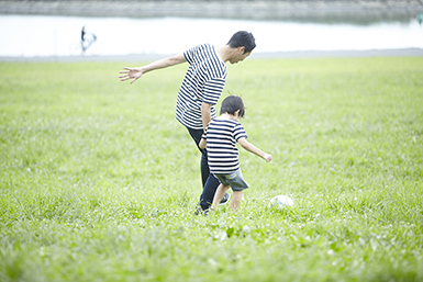 子どもと楽しくサッカー